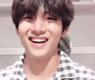 ꒰ day 39 of 365 ꒱taehyung! come back soon!! i miss you! but i hope you’re doing well & eating yummy foods. i love you so much okay goodnight ♡