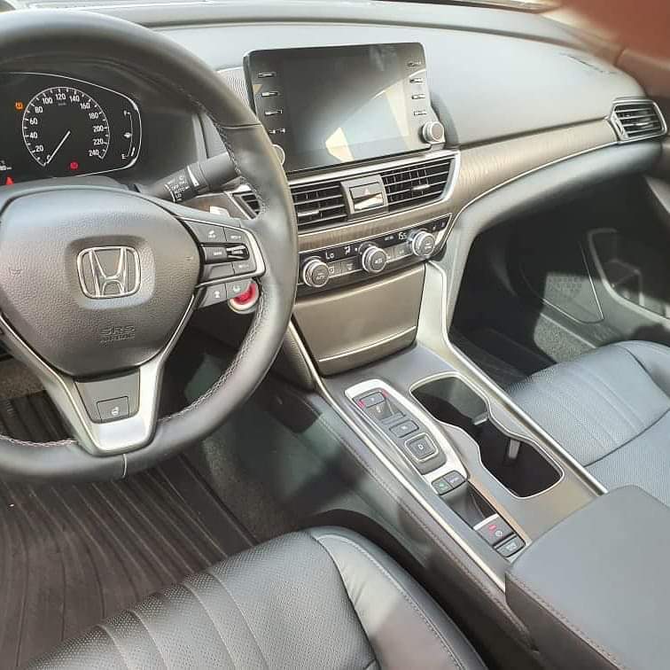 mslydlove's tweet photo. 2018 Honda Accord Touring. 2.0 litre turbo engine. Accident free. Mileage = 12,000. Price = Ghs 150,000.
#CaveAutomobiles https://t.co/3X3eNDucwt