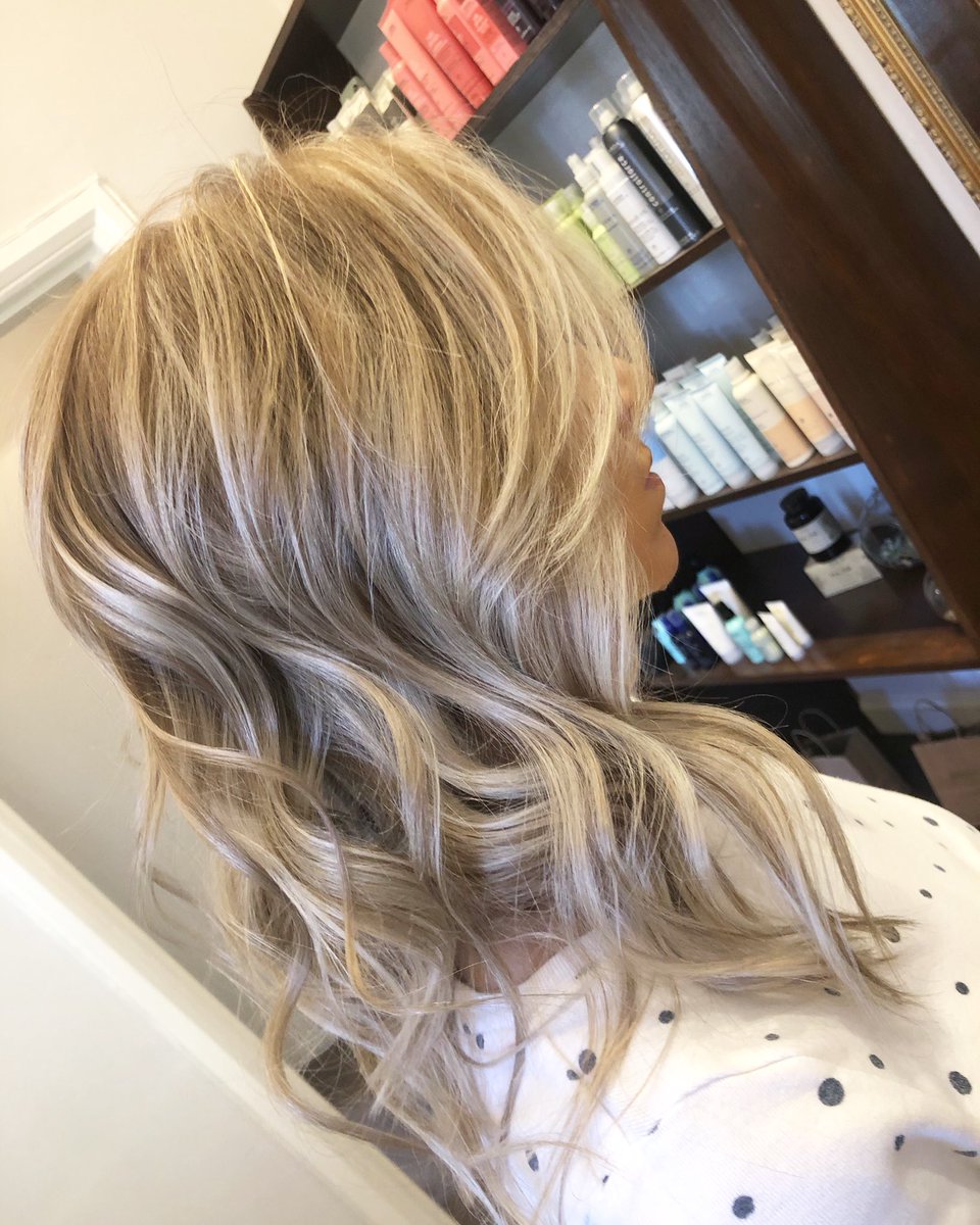 Brightening things up on this stormy day! #aveda <a href="/AvedaUK/">Aveda UK</a>