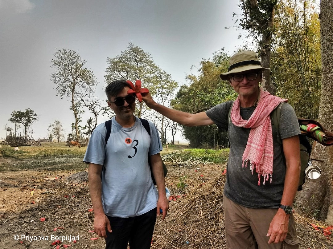 The  @outofedenwalk is also a story of friendships glued with sweat, chaai, GPS, night-roof & chocolate hunts. @PaulSalopek walks with Walking Partners. And we're one global family.Uzbekistan Walking Partner, the lovely Aziz Khalmuradov joined us for few days in Bihar. #EdenWalk