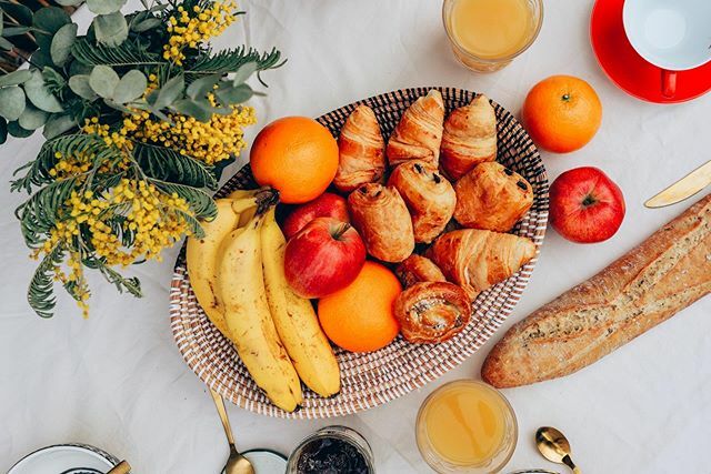 Sunday fuel🥐🥖🍌🍊🍎🌾.
Passez un bon dimanche!
.
#breakfast #sundaymorning #chocolatine #croissant #frenchbreakfast ift.tt/37axq5y