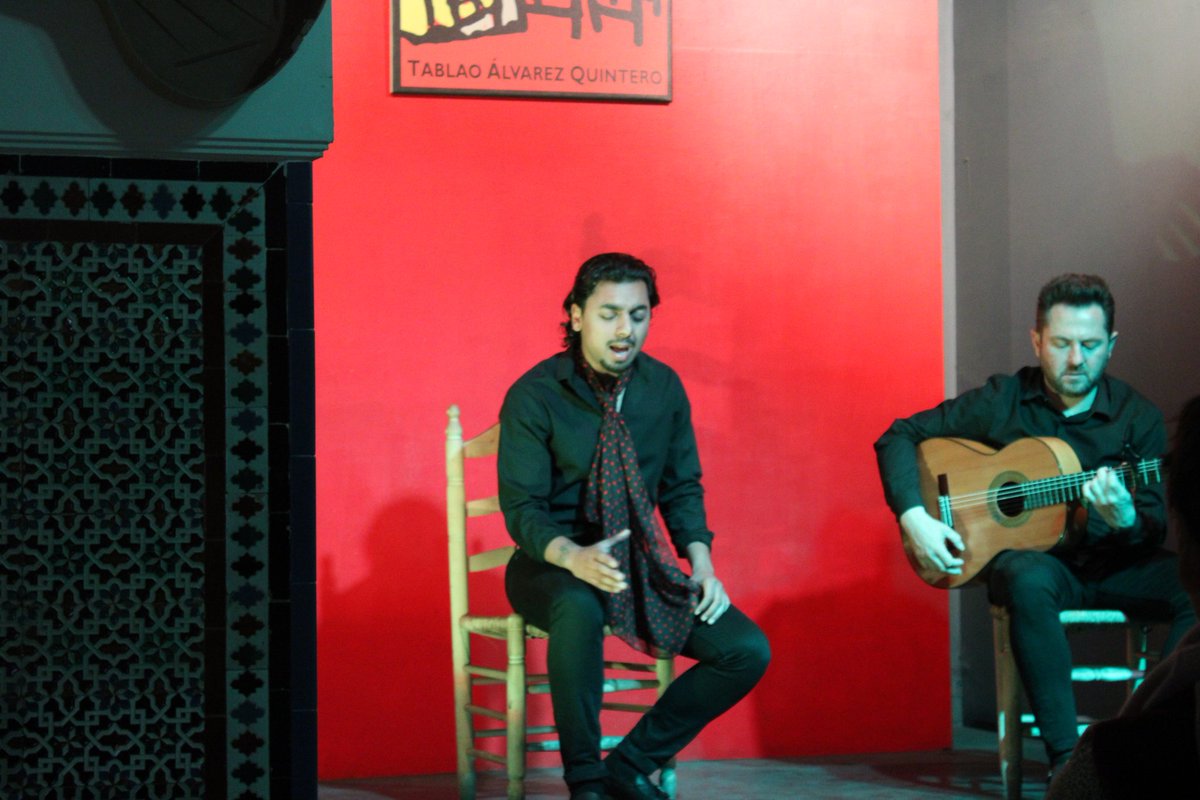 TablaoAlvarez's tweet photo. El Tablao Álvarez Quintero es un auténtico y original tablao flamenco en Sevilla, situado en una casa del S. XVIII a los pies de la Giralda. Sus paredes encierran una gran tradición y artistas que transmiten su sentimiento sobre el escenario. https://t.co/t9kdyp2DZW