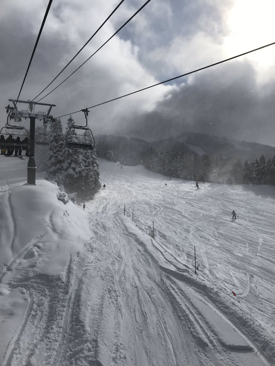 過去最遅でシーズンイン（笑
30シーズン目

#カービングターン 
#graysnoboards