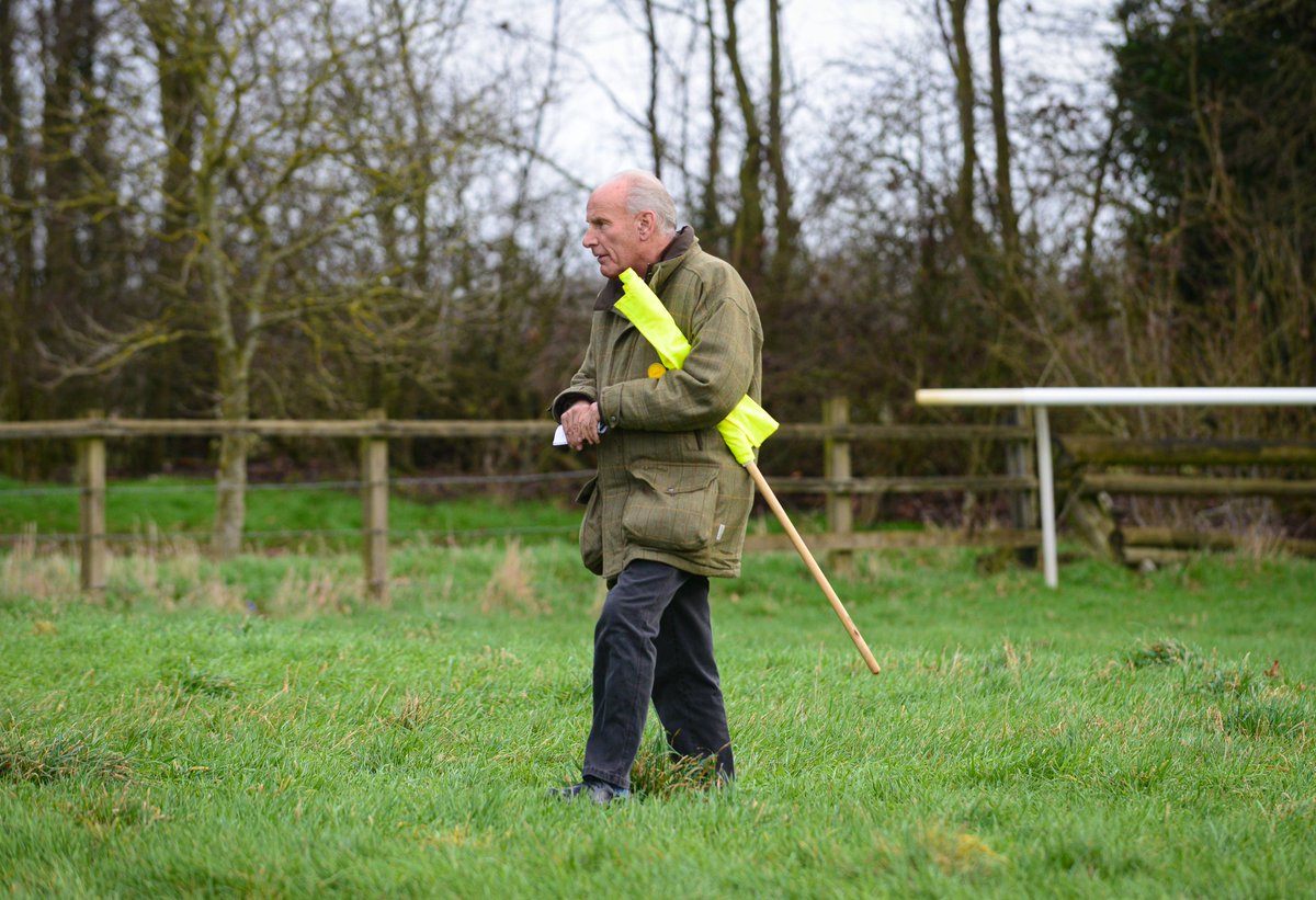 mjyharris's tweet photo. Fantastic to see Sir Mark Prescott starting the races at Cottenham yesterday, and every single one of those respectful amateur jockeys were addressing him as Sir. Always cheerful, always smiling, always joking, but efficient, professional and very supportive of his local ptp. https://t.co/GGJWM2x7Kd