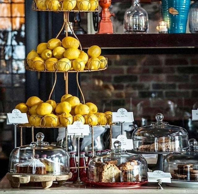 AM cafe scenes #brunch #pastries #sunday #locandaverde