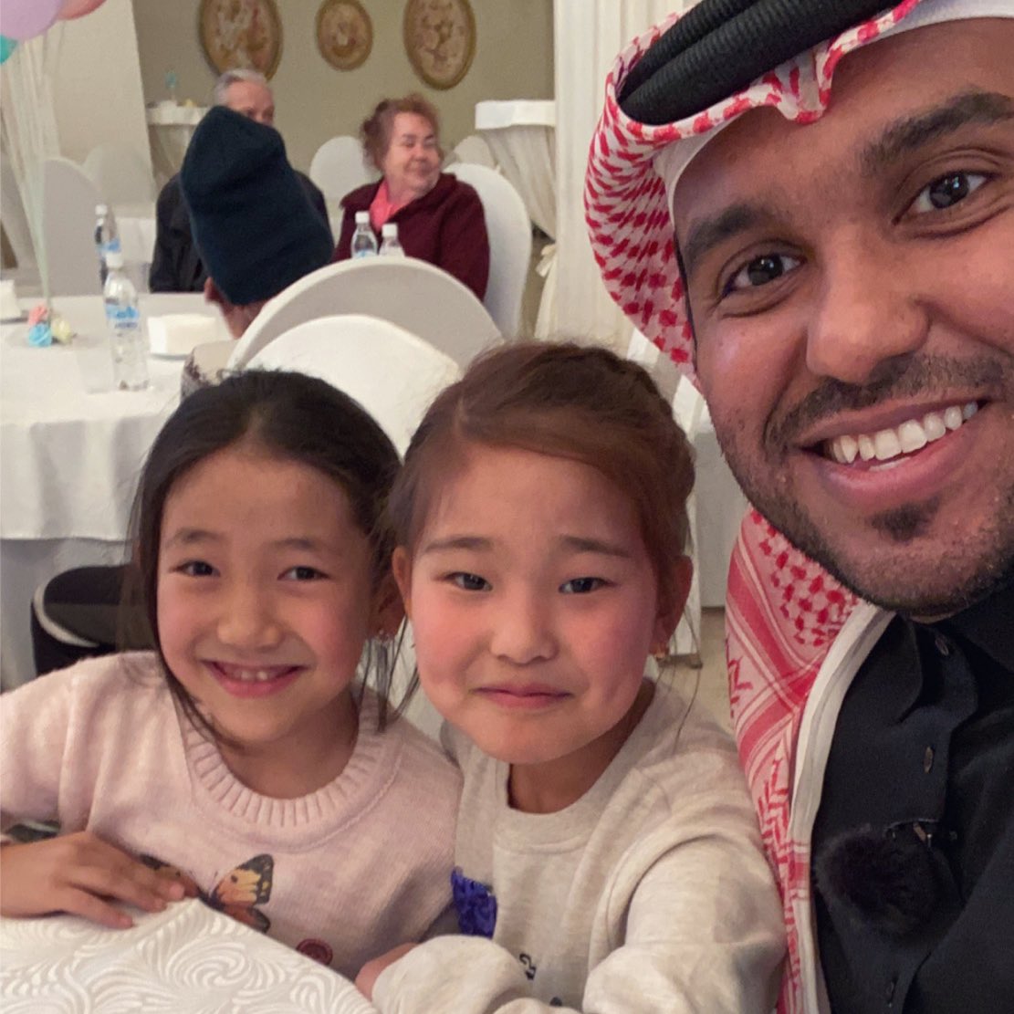 أنهيت اليوم مشاركتي كضيف على #سفاري_الخير٦ من قرغيسيا بالتعاون مع <a href="/qcharity/">Qatar Charity | قطر الخيرية</a>. شاهدت على أرض الواقع مساهمات أهل قطر تتجسد إلى مشاريع خيرية وتنموية في هذه البقعة من الأرض. ووالله بسمة في وجه طفل، ويد مرتفعة بالدعاء من عجوز تساوي الدنيا وماعليها!