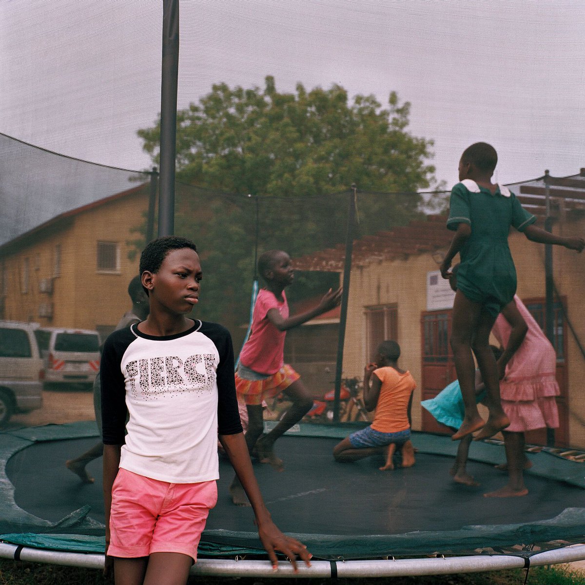 Award-winning Photojournalist Sara Hylton captures the resilience of young women in South Sudan, for whom education is not a guarantee. It's both empowering and humbling. Via It's Nice That ow.ly/5dje50yfbyy