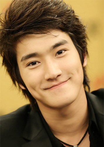 Siwon & his adorable dimples  #No_Siwon_No_Life #HappySiwonDay  @siwonchoi