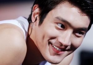 Siwon & his adorable dimples  #No_Siwon_No_Life #HappySiwonDay  @siwonchoi