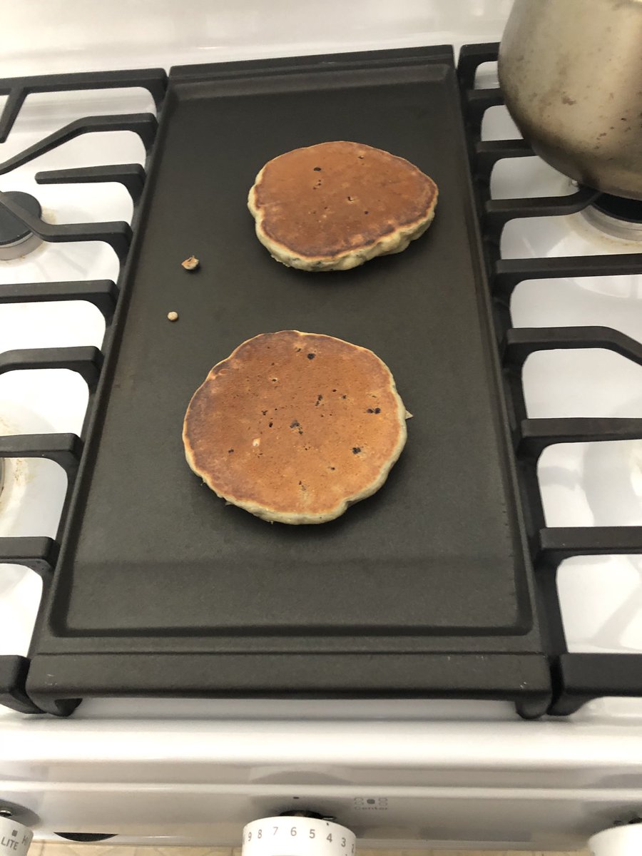 markwgreenMF's tweet photo. Sunday morning: cakes on the griddle. Apologies to John Denver. https://t.co/SeVzplCFrR