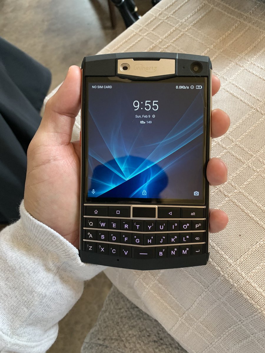 my dad funded a kickstarter for this phone. bro look at this shit