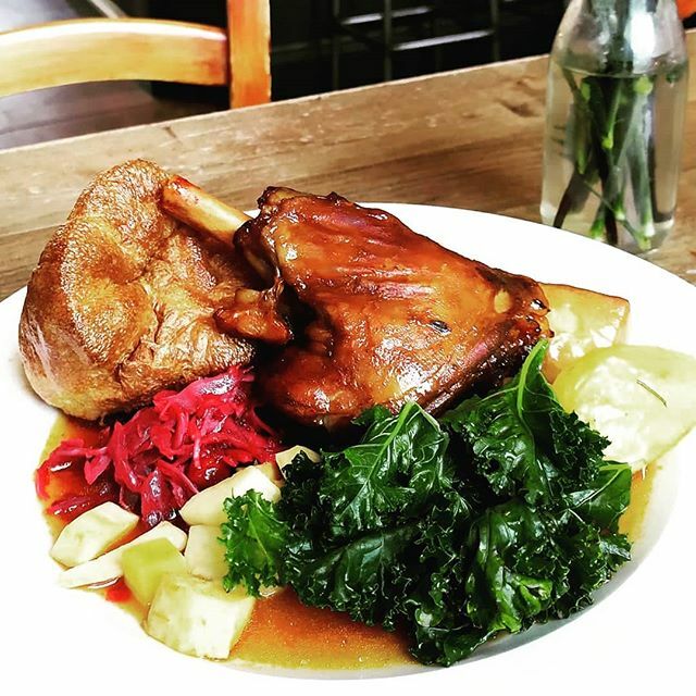 It's a Great Day for a Manor House Sunday Roast. Swing by from 12 and enjoy a Delicious Slow Cooked Special with all the yummy trimmings. 
#sunday #roast #sundayroast #sundaylunch #slowcooking ift.tt/2uzSu8r