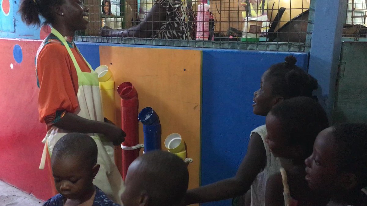 Mmofra_Ghana's tweet photo. The dominant role women play in #WestAfrican #urbanmarkets is a unique #publicmarket opportunity for design in #urbanchildhoods #marketcitiesnetwork #WUF10 #Accra #publicspaces https://t.co/5AGYlD4oZM