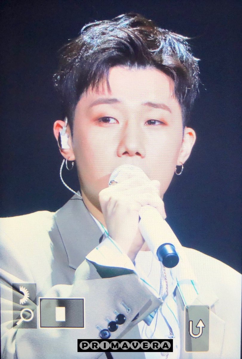 primavera0428's tweet photo. 200209 #성규 https://t.co/gMM47HA80B
