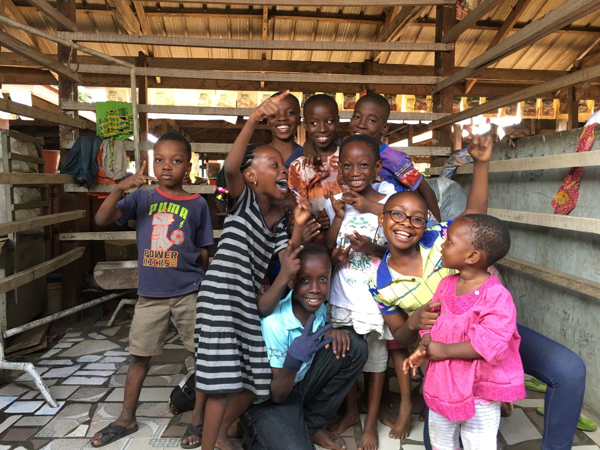 Mmofra_Ghana's tweet photo. Thousands of children spend most or part of the day with their mothers in #WestAfrican #urbanmarkets & need design interventions that cater to their presence. #marketcitiesnetwork #cities4all #WUF10 #livablecities https://t.co/K9jvAdY4Hd