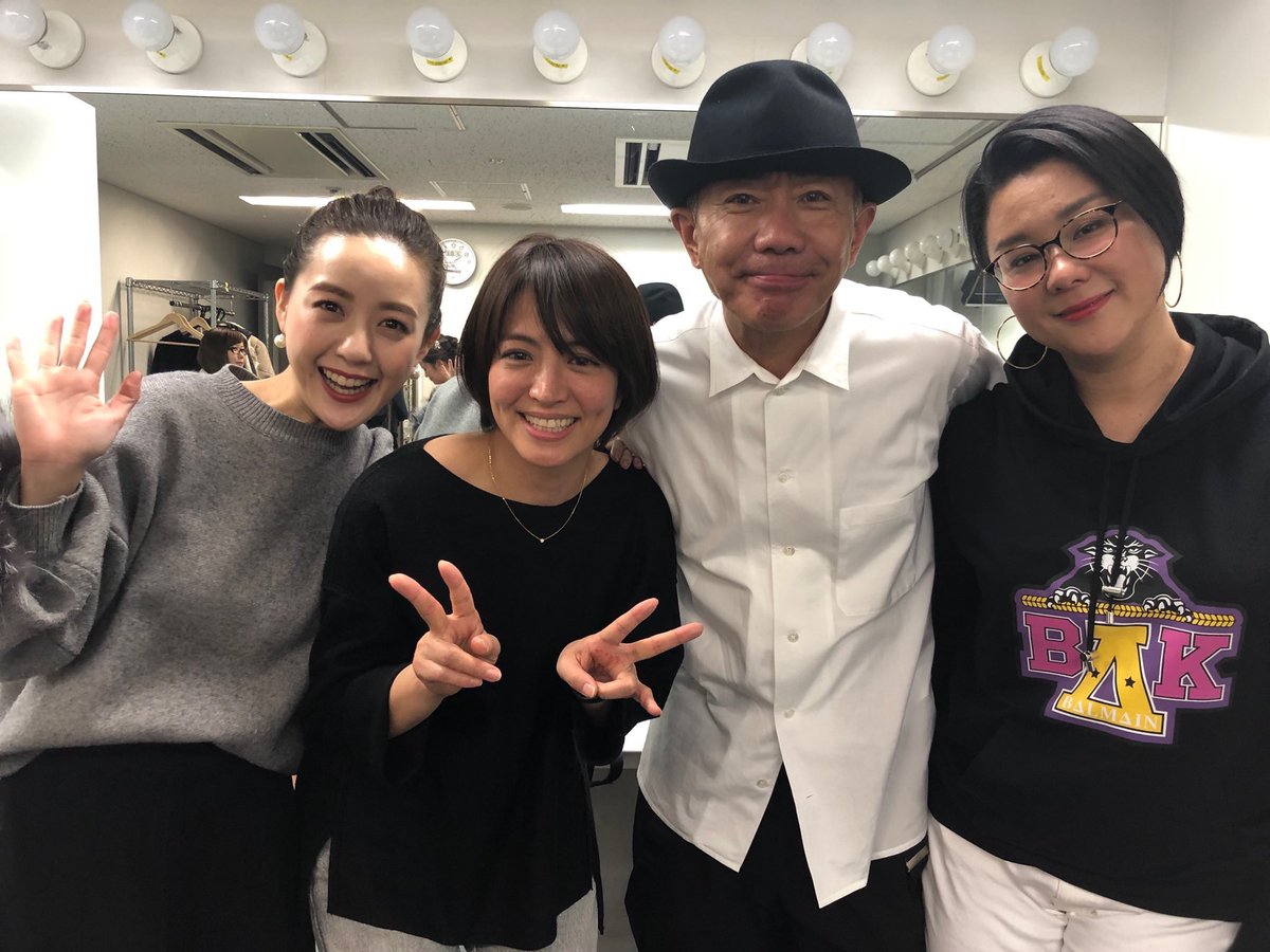 山口順平 もともとかっこいいけど 記念撮影に応じてるときのとんねるずって更にかっこいいよね とんねるず 石橋貴明 木梨憲武 山口順平 もともとかっこいいけど 記念撮影に応じてるときのとんねるずって更にかっこいいよね とんねるず 石橋貴明 木梨憲武