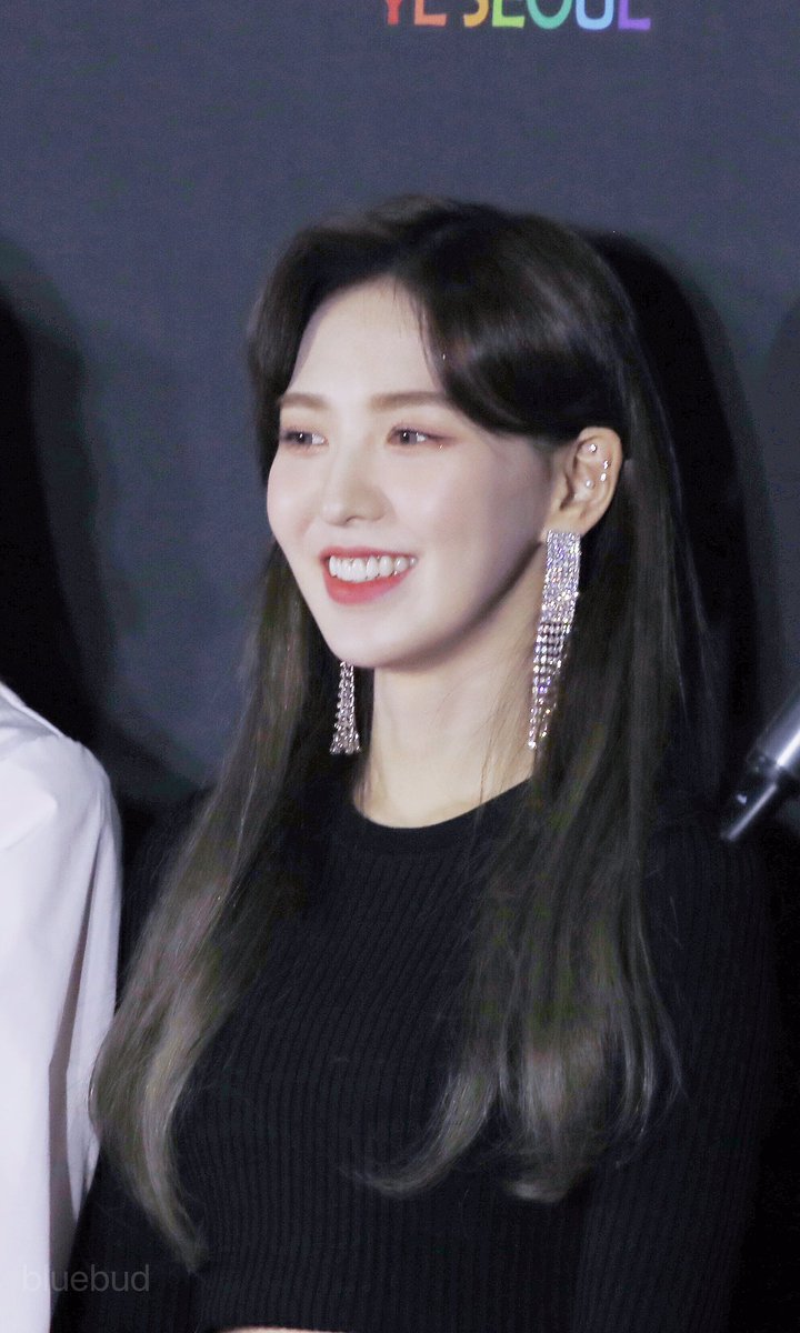 BLUEBUD221_W's tweet photo. #웬디 #WENDY #레드벨벳 #RedVelvet 
#GetWellSoonWendy #WeLoveWendy 
181220 KPMA
🖤🤍🖤🤍 https://t.co/KoRkyJYOon