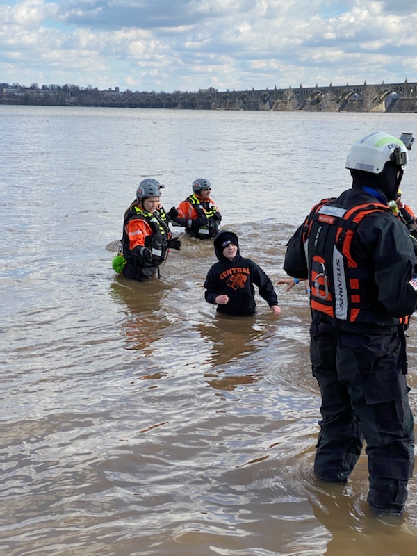 Mrs. Warfield tweet media