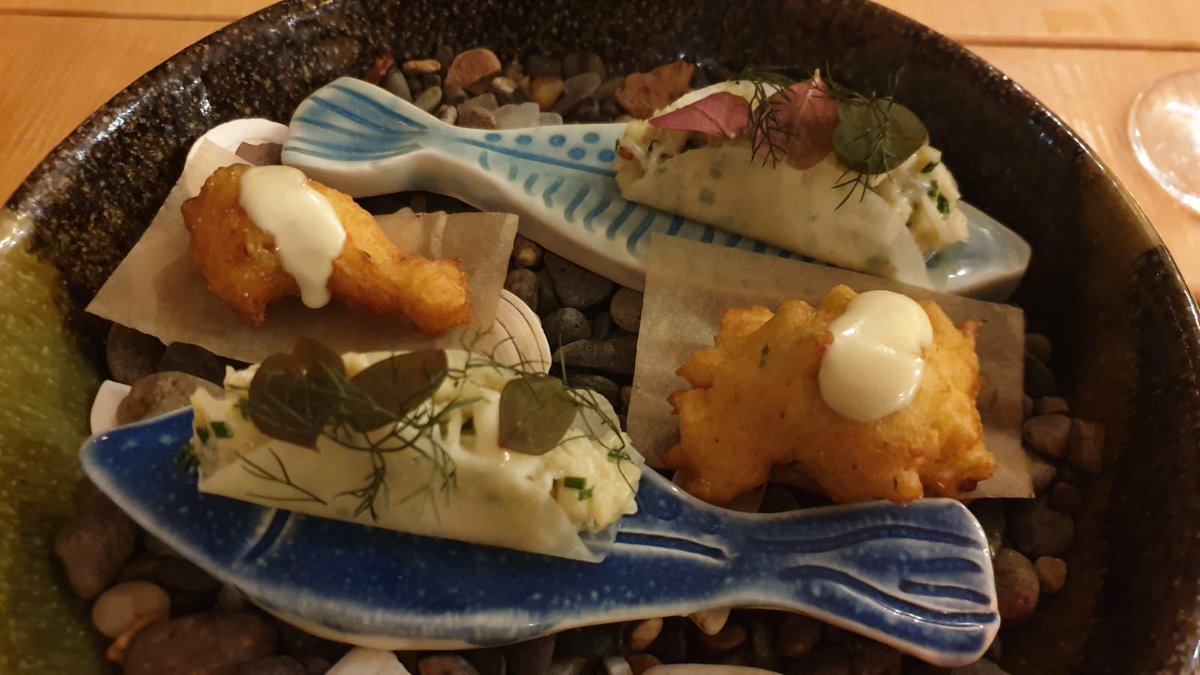 stacebudstweetz's tweet photo. What a place @The_Newport Totally outstanding food &amp; service @mrjayger thank you &amp; your team #foodie #topnotch #foodoverload https://t.co/JyF7kzLEOa