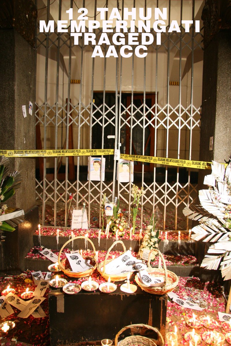 uly_levi's tweet photo. Semoga tenang disana...
Semoga husnul khatimah...
Dan maafkan aku yg dulu.. #tragediaacc #9Feb https://t.co/BMPwN18nYU