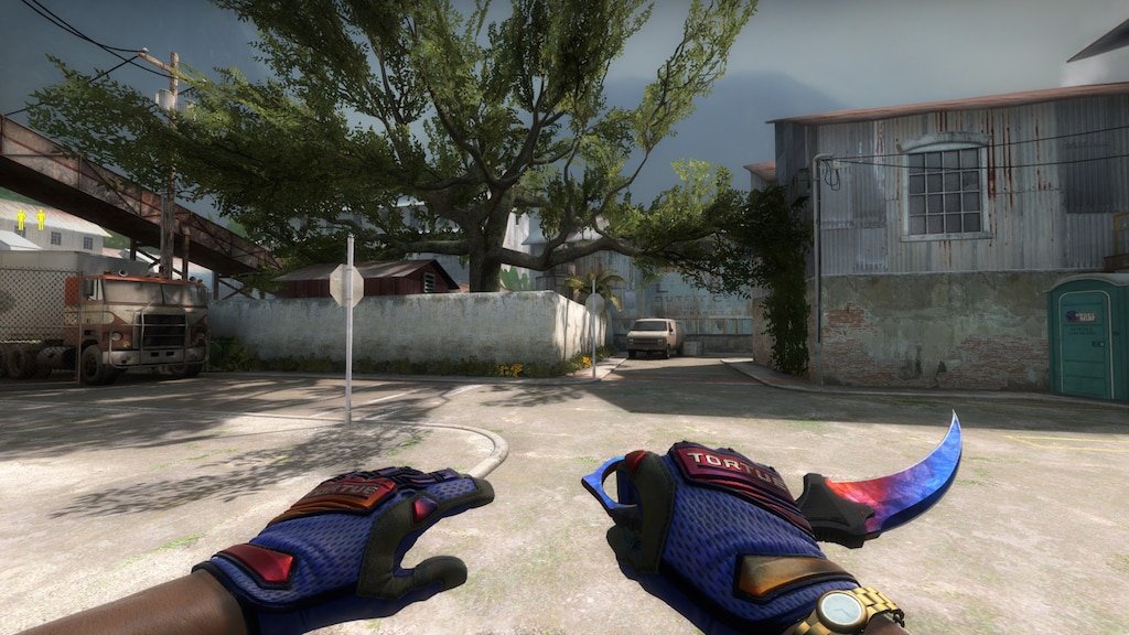 iNSTINCT on Twitter: "Looking for a really good Karambit Marble Fade Fire & Ice + Fade gloves. If you are a trader or know someone who got one of those then please