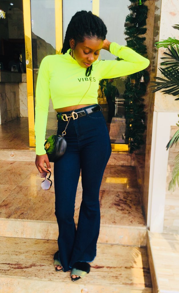 LisaMelz's tweet photo. What did you hear about slim girls?💕 https://t.co/B657emhKuQ