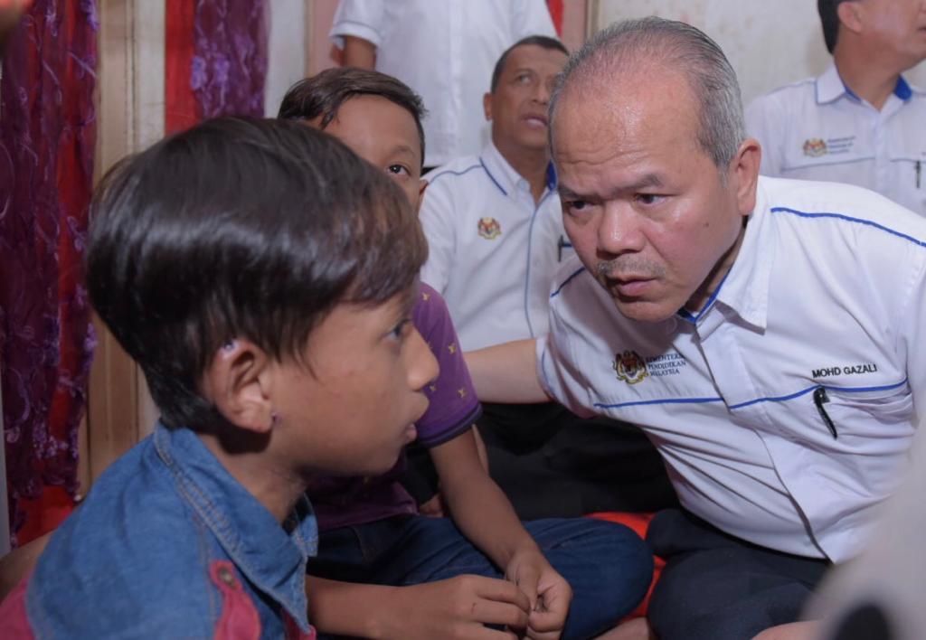 Saya hadir merasmikan Program Ziarah Cakna Peringkat Kebangsaan Tahun 2020 yang diadakan di Sekolah Menengah Kebangsaan (SMK) Tendong, Kelantan.