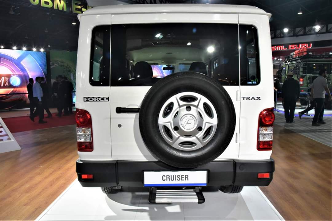 ForceMotorsFML's tweet photo. Presenting all new Trax Cruiser with enhanced interiors, a new dashboard fitted with a new instrument cluster and stuck glasses for front and rear windshields offering car-like driving and riding comfort. #AutoExpo2020 #AE2020 #FMLAtAE2020 #NextGenMobilitySolutions https://t.co/rqSl6xODSC