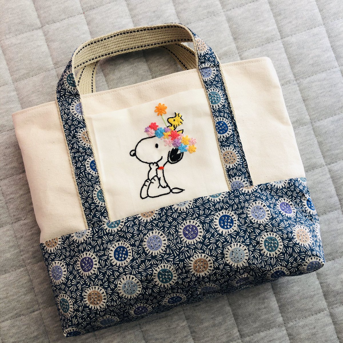Muni 1028 على تويتر リバティ 帆布のトートバッグを作りました 喜んでくれますように スヌーピー 手作り ハンドメイド Snoopy トートバッグ