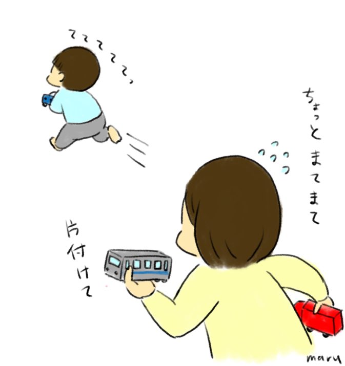 児童館でおもちゃの乗り物の乗り捨てしすぎでママは後ろから拾って片付けているのよ…
他の子が取って行ってくれる時は片付けないけど…
#まる育児日記 