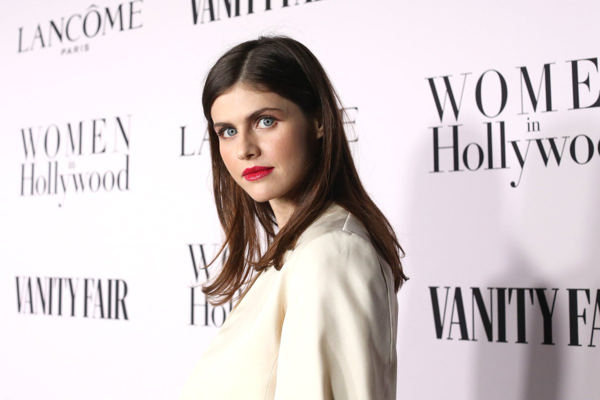 DaddarioAlexFR's tweet photo. 📷EVENT 06th February | Vanity Fair and Lancôme Women in Hollywood Celebration in West Hollywood #alexandradaddario (1) https://t.co/mta8xcATdq