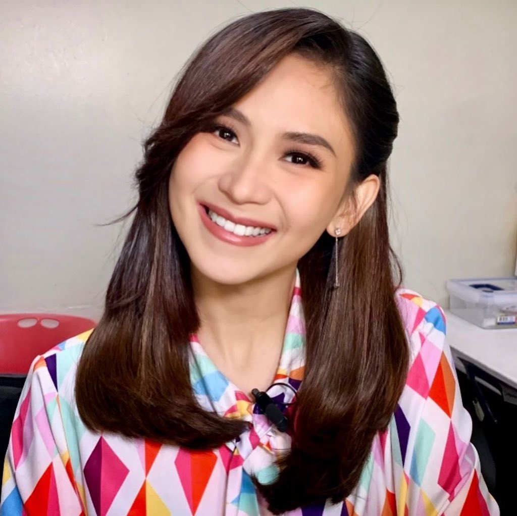 eeyVEEceedee's tweet photo. Sarah! Bakit????? @JustSarahG 

CoachSarah TeamTALA https://t.co/XVpUkooxqK