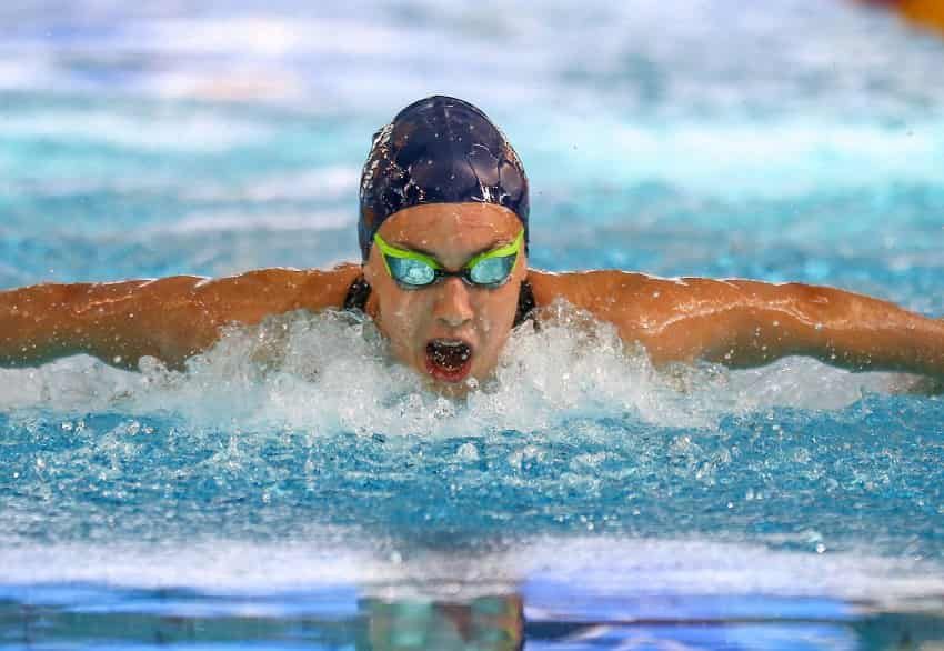 "That was the hardest workout, ever."

"Oh my God, that set was brutal."

There’s no mistaking that the sport of swimming is challenging.

Let's talk having a healthy perspective on the discomfort that comes with pushing things to the limit in the water. 

yourswimlog.com/psychology-of-…