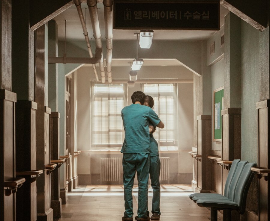 [HD]"Dr. Romantic 2" Episode 11 Still cuts (2) https://n.news.naver.com/entertain/article/408/0000086595 @StarhausM  @SBSNOW #아효섭  #ahnhyoseop #SeoWooJin #ChaEunJae  #RomanticDoctorKim2