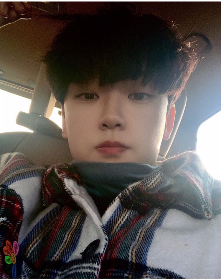 WonHong1214's tweet photo. 최원홍군 인스타스토리 업데이트
🙂➡😧➡😐
진짜..진짜 잘생김 원홍군♥
-
-
ChoiWonHong Official Instagram ➡ https://t.co/Aq1LEmVca8
-
-
#최원홍 #ChoiWonHong #崔元弘 
#チェウォノン #배우 #actor #kdrama
#복수가돌아왔다 #MyStrangeHero
#카리스마 #매력남 #예쁘다 #귀여워 
#화이팅 https://t.co/8LTHOp4jWM