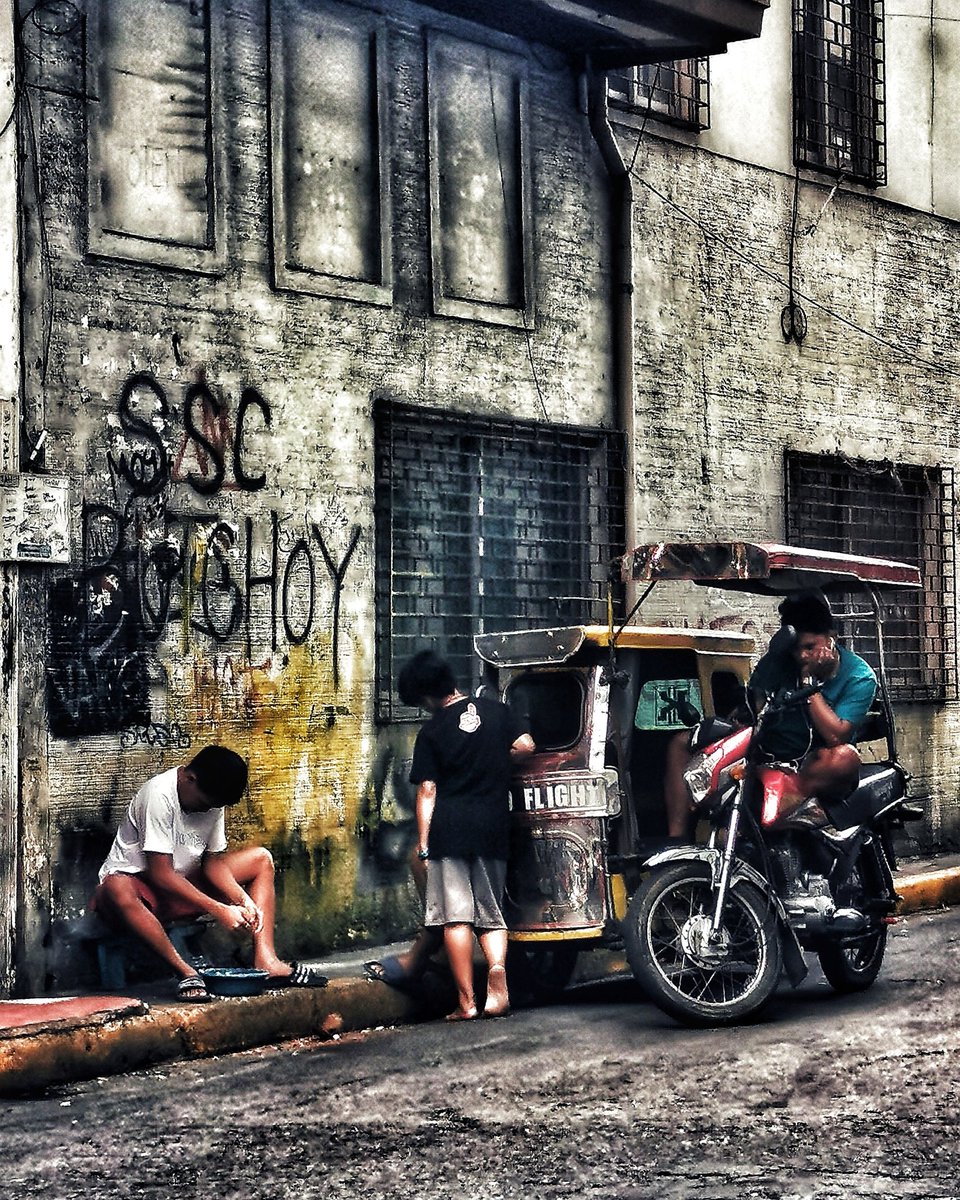 ranz_llado's tweet photo. "Kudkud Niyog"

#pacomanila #community #couchsurfing #mobilephotography https://t.co/N3QGmPg4p4