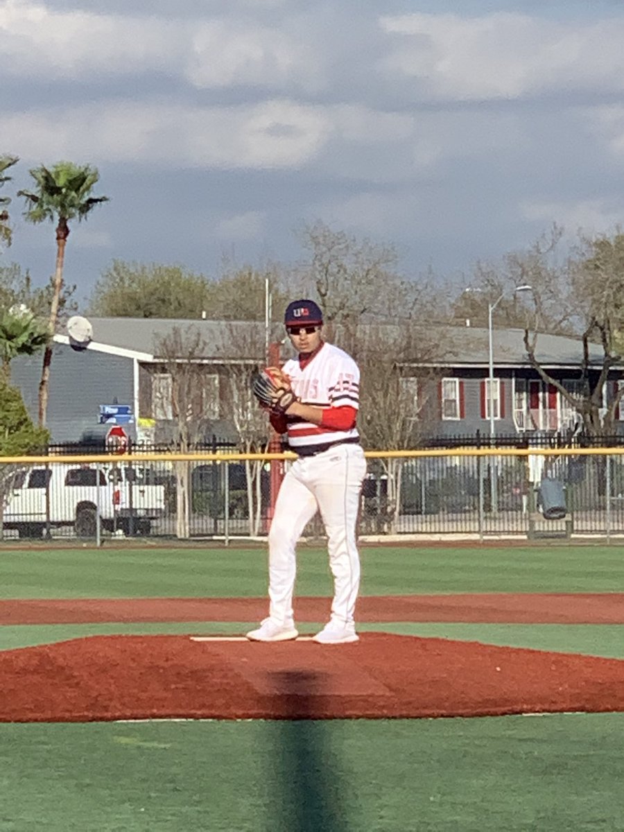 DoriLeyba's tweet photo. My views this weekend! ⚾️🐊⚾️
Trey on the mound, doing his thing yesterday...
#Nasario #Leyba #17 #UHD #Gators #Pitcher #Utilityplayer https://t.co/07eIPmc4aD