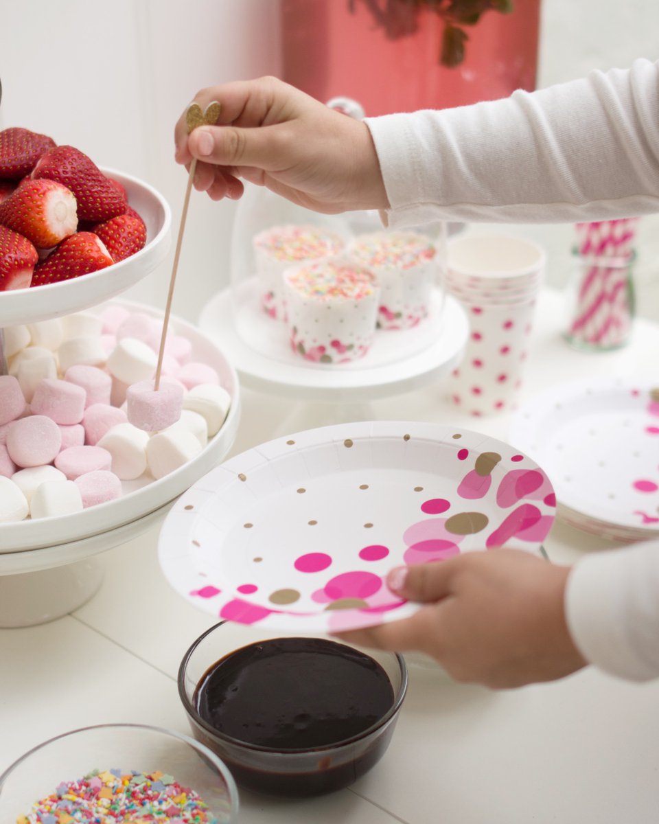 Paper Eskimo tweet media