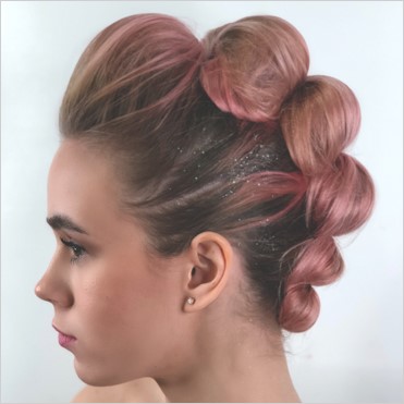 pmtsgreatlakes's tweet photo. Let your hair do the talking with a bubbled faux hawk. ✨ 📸: #PMTS Alum @ tina_the_cosmonaut (IG) @PMTSBOISE https://t.co/sjAIeIeLOZ