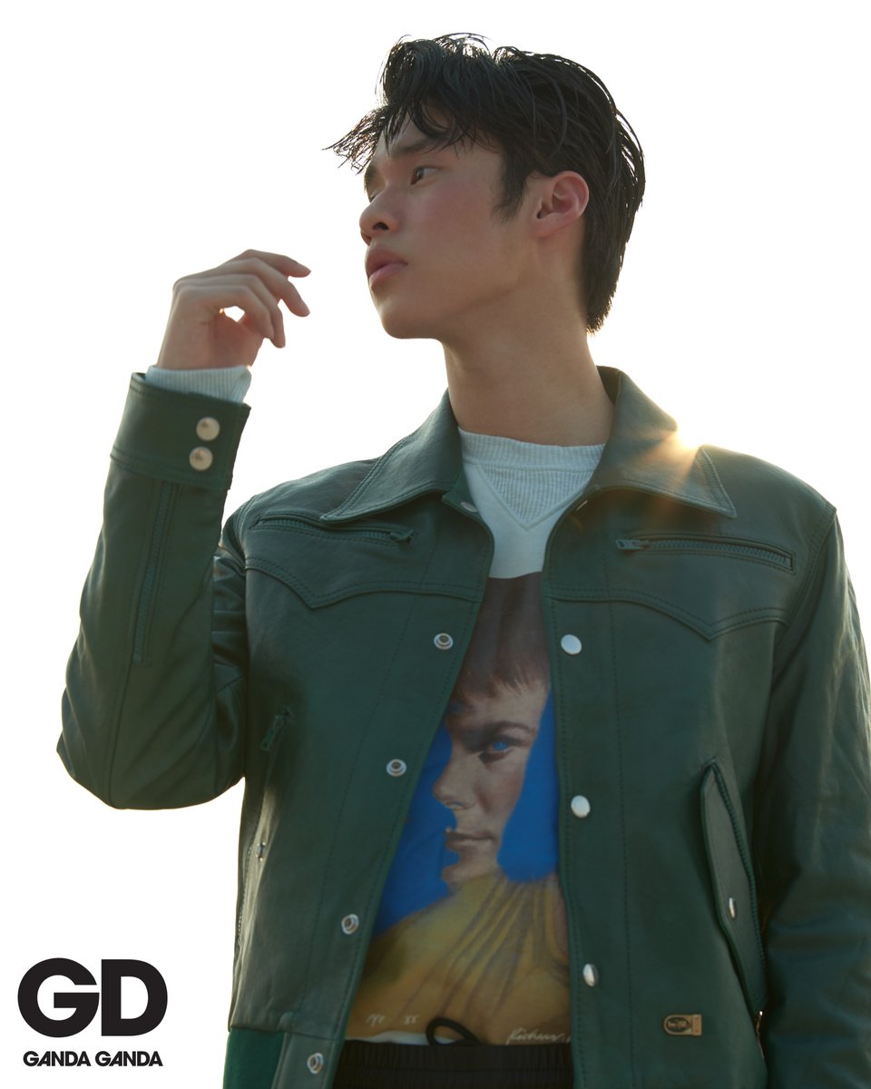 _GANDAGANDA_'s tweet photo. #GDGDISSUE cover with @peakpeemapol
•
1 ในแบบของ cover เราเดือน กพ นี้ ที่เราว่า วันวาเลนไทน์คือวันสำหรับทุกเพศ
•
เลยเป็นที่มาของธีม Genderless พีคเป็นนักแสดงที่เริ่มจาก Y Series แรก ได้กระแสท่วมท้น มีแฟนคลับไปถึงจีน และหลายๆ ประเทศ ไปดูรูป Cover ของพีคได้เลย
•
#peakpeemapol https://t.co/BuMDa6vetV