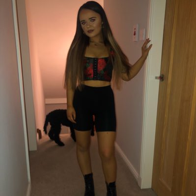 zoemurphy01's tweet photo. #NewProfilePic https://t.co/E4XL1RcL03