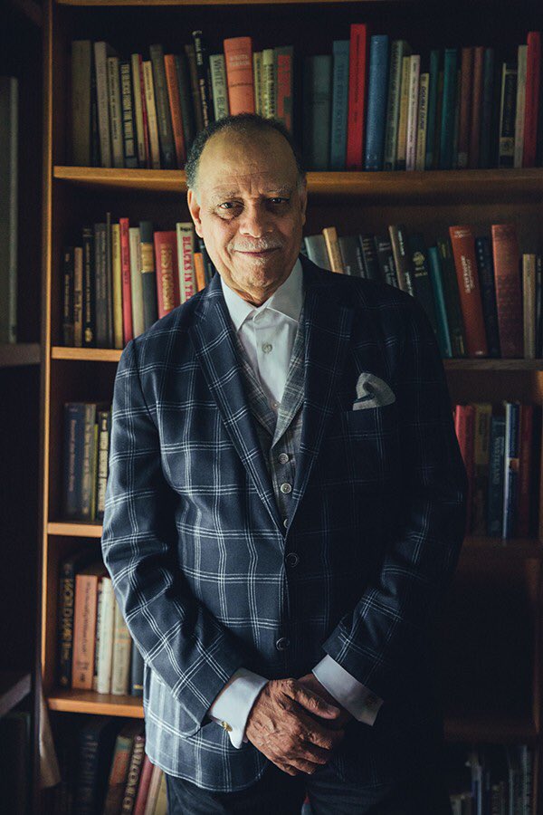 MichaelEDyson's tweet image. #BlackHistory #AuthorsAndBooks  #HakiMadhubuti * * * 
Born Donald Luther Lee, Haki R. Madhubuti adopted his Swahili name after visiting Africa in the early 1970s. 
In 1967, Haki co-founded Third World Press, an outlet for African-American literature on the Southside of Chicago.