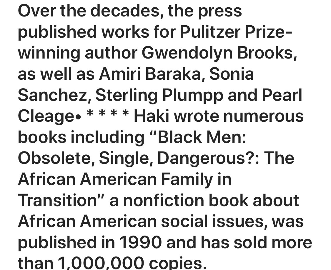 MichaelEDyson's tweet image. #BlackHistory #AuthorsAndBooks  #HakiMadhubuti * * * 
Born Donald Luther Lee, Haki R. Madhubuti adopted his Swahili name after visiting Africa in the early 1970s. 
In 1967, Haki co-founded Third World Press, an outlet for African-American literature on the Southside of Chicago.