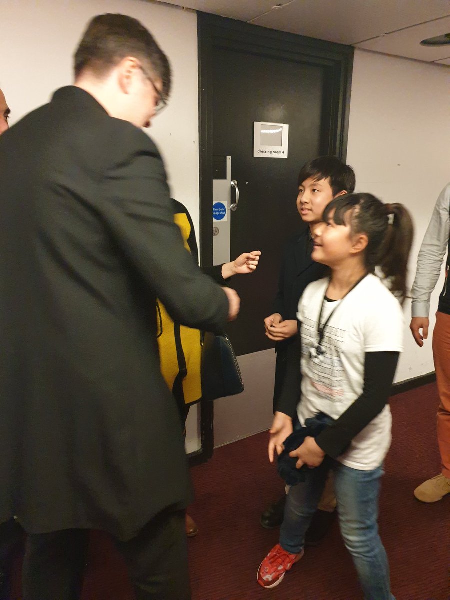 Bravo @londonsymphony concertmaster #romansimovic ! Here is is after Prokoviev 1 being congratulated by #danielerustioni @francescadego and some very young fans!!