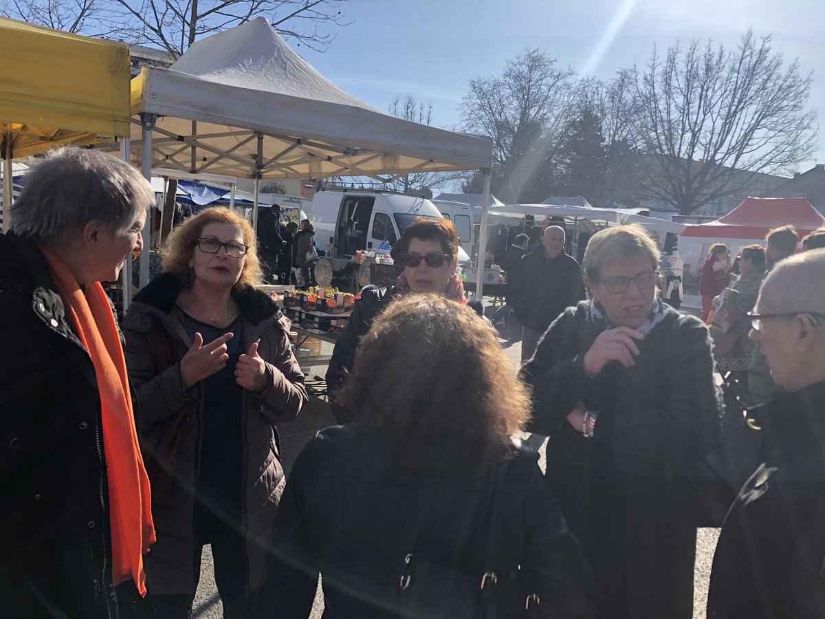 Présence de notre equipe en force sur le marché de Fontaine ce matin !