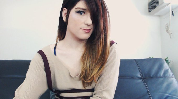 I'm online! https://t.co/k1uK04w6hq https://t.co/HFqu0FpyId