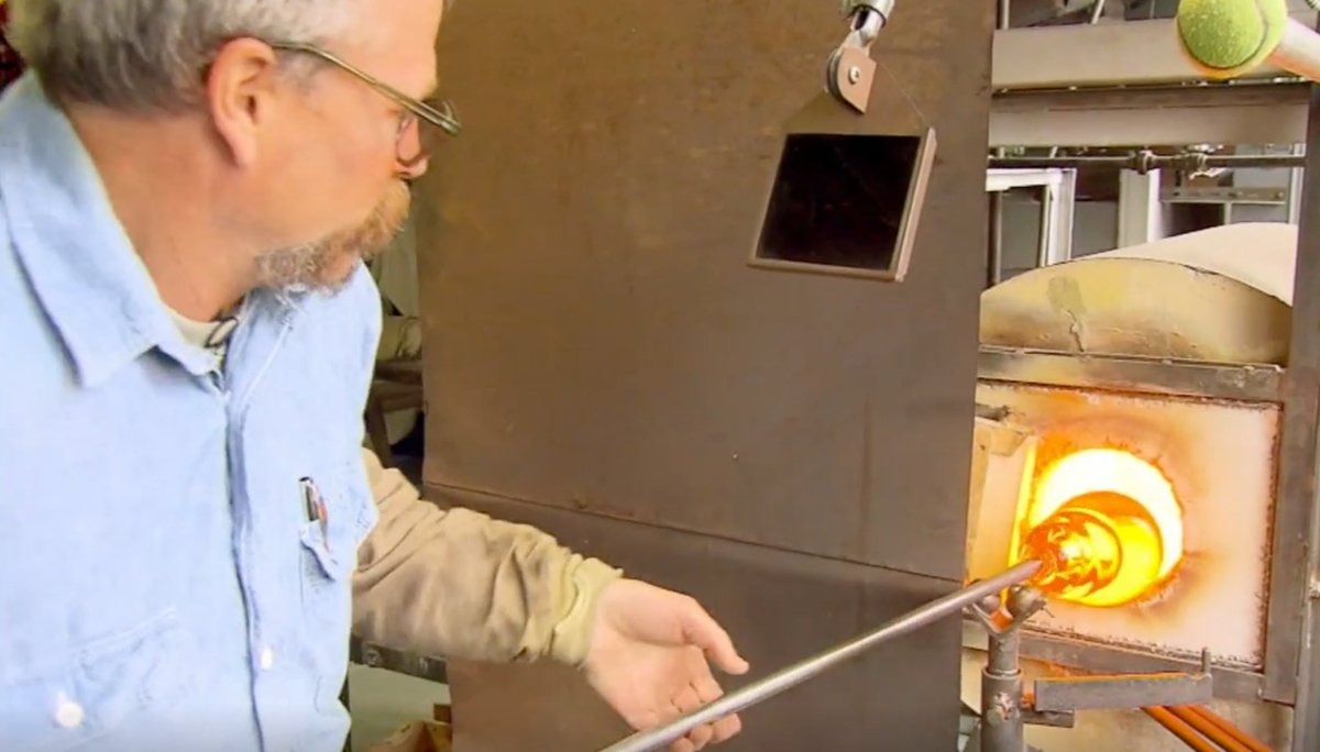 This month's Featured Artist, Mark J. Sudduth, is a 2019 winner of an Award of Distinction for Glass. To see a video about Mark and learn about other Featured Artists, visit our website.

#WPSAF #AwardWinningArtist #glass #WPinspires

wpsaf.org/Featured-Artis…