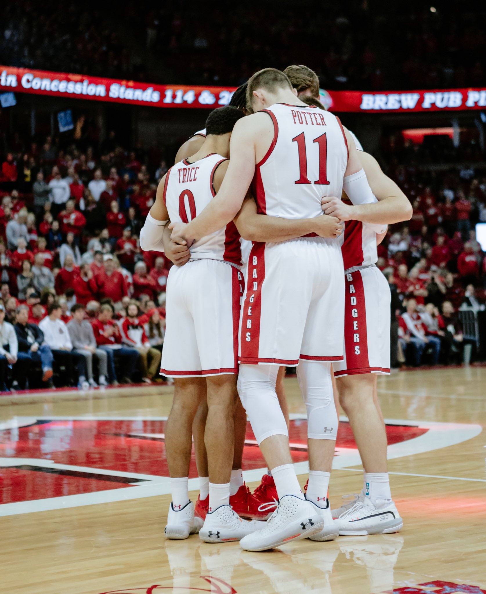 badger basketball uniforms