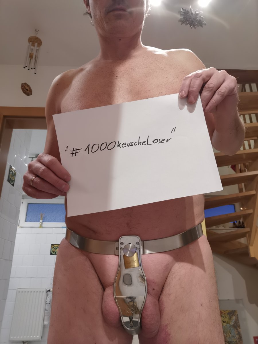 #1000keuscheloser. Du möchtest auch auf Twitter und diversen Tubeportalen wie xHamster &amp; Co. vorgeführt und gedemütigt werden, und das vollkommen kostenlos? Dann rein in den #Keuschheitsgürtel, #Chastity #Slave. Mehr Infos: xhamster.com/posts/9678756 #Sklave #Peniskäfig