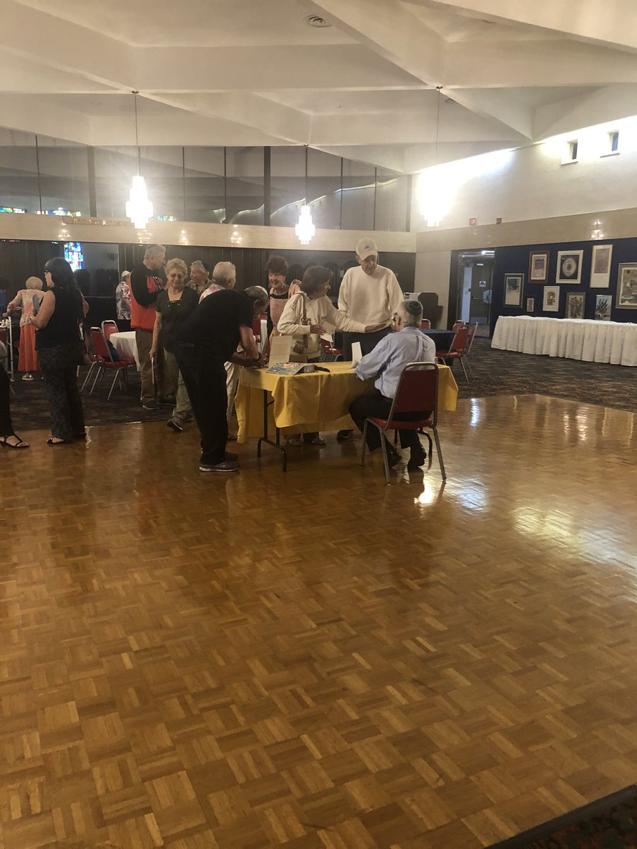 DWayever1's tweet image. #BookSigning Join us now at TempleSholom Pompano Beach, 132 S. E. 11th Ave. Rabbi David Hartley Mark newest book signing.